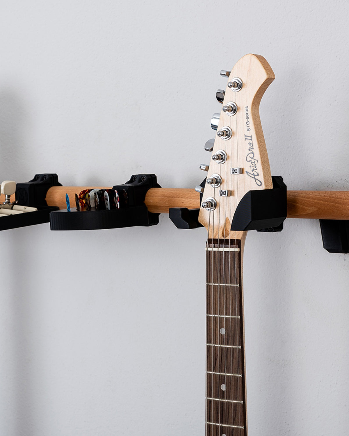 "The Organized Guitarist" Guitar Stand