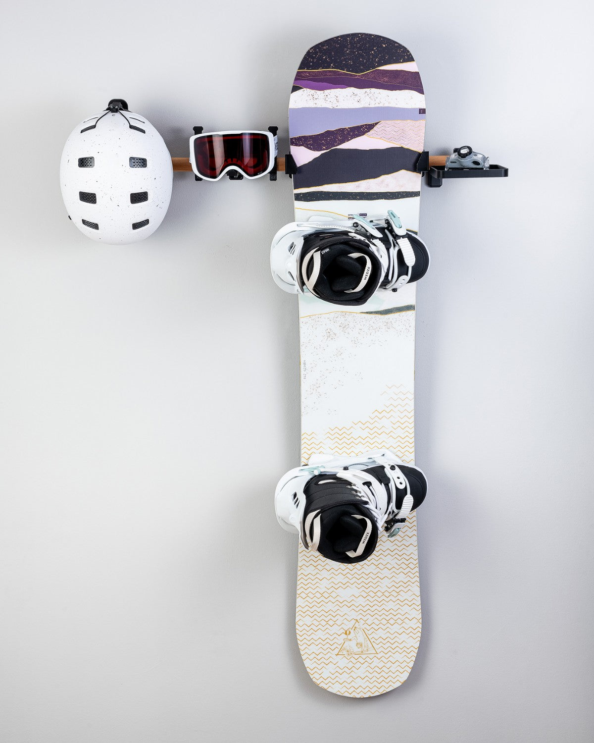 "Organized Mountaineer" Snowboard Support
