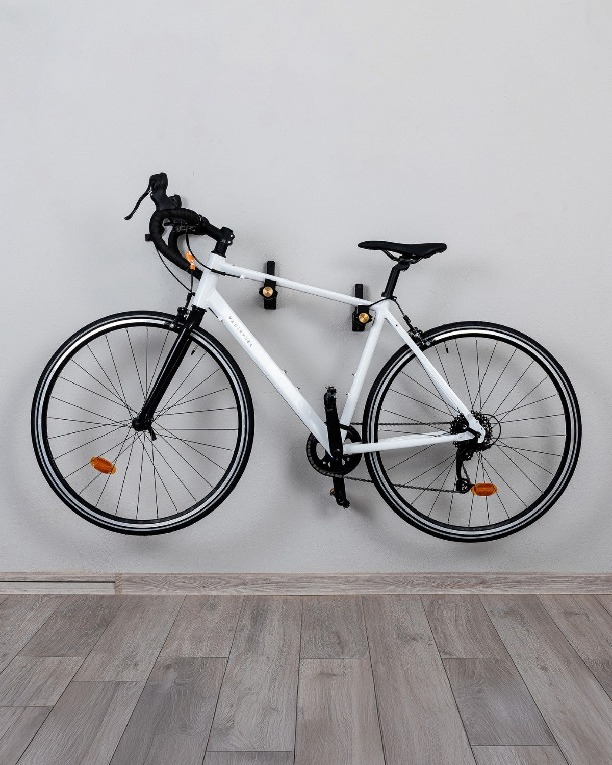Fahrradständer an der Wand