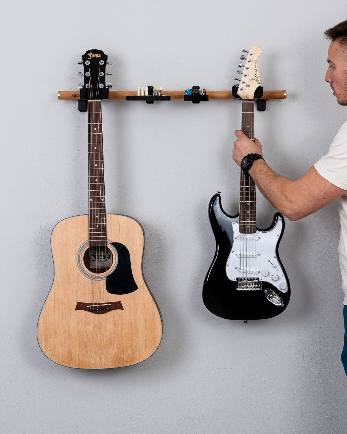 "The Organized Guitarist" Guitar Stand
