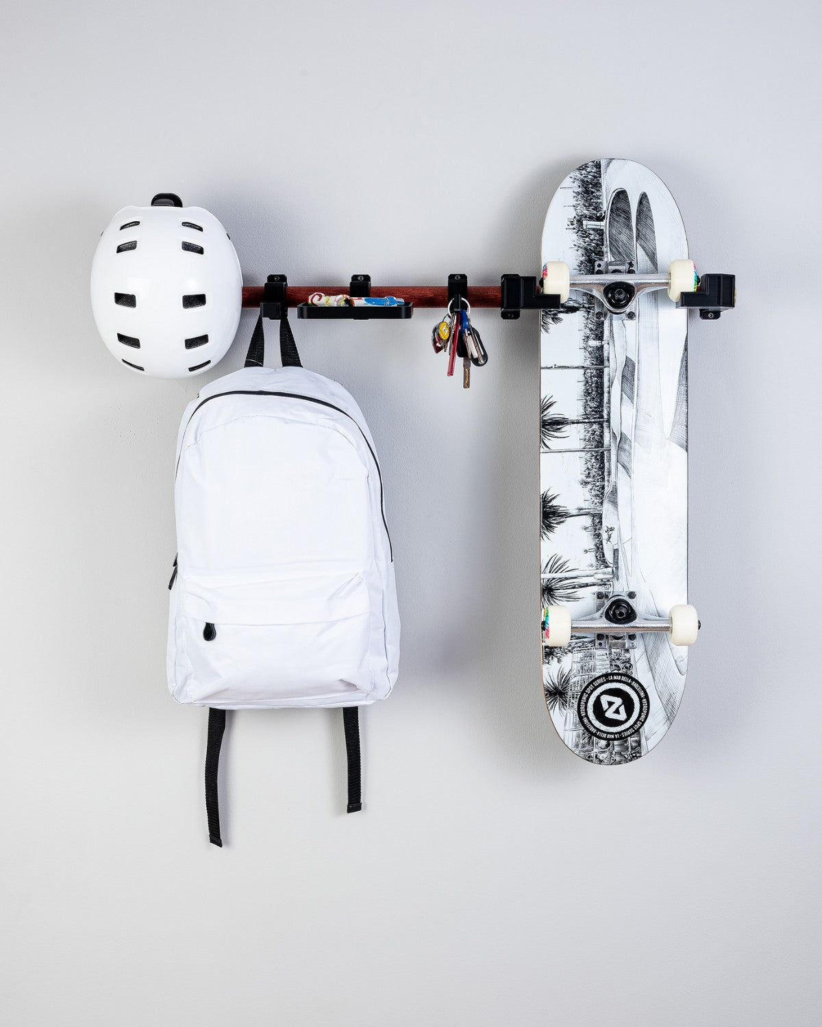 Skateboardständer „Explorer on Wheels“ 